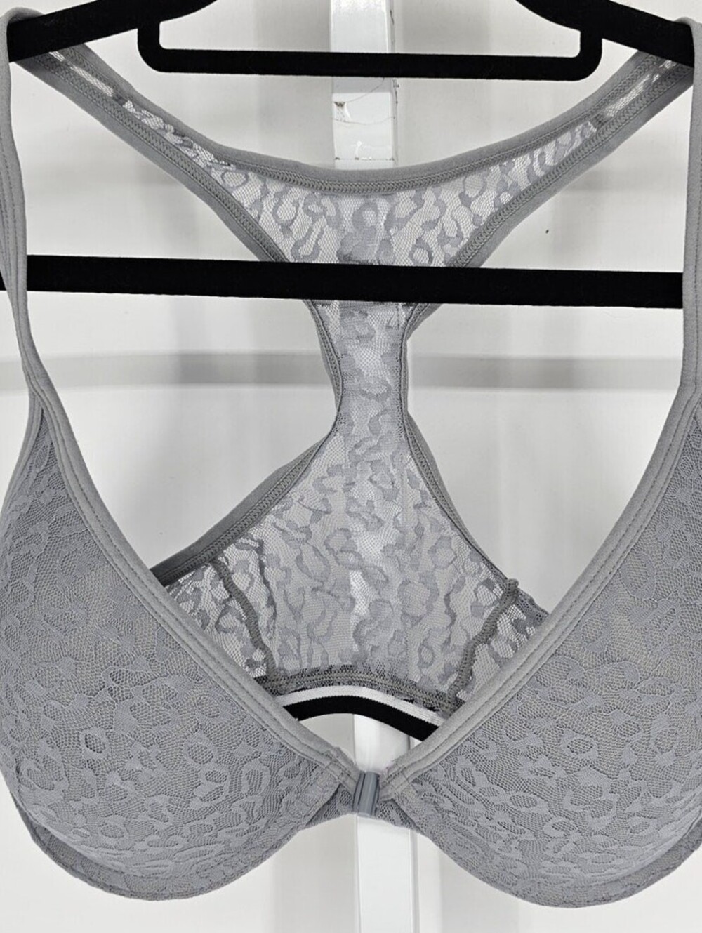 Fruit of the Loom Womens Sz 36D Front Clasp Padded Push Up Bra Gray Lace